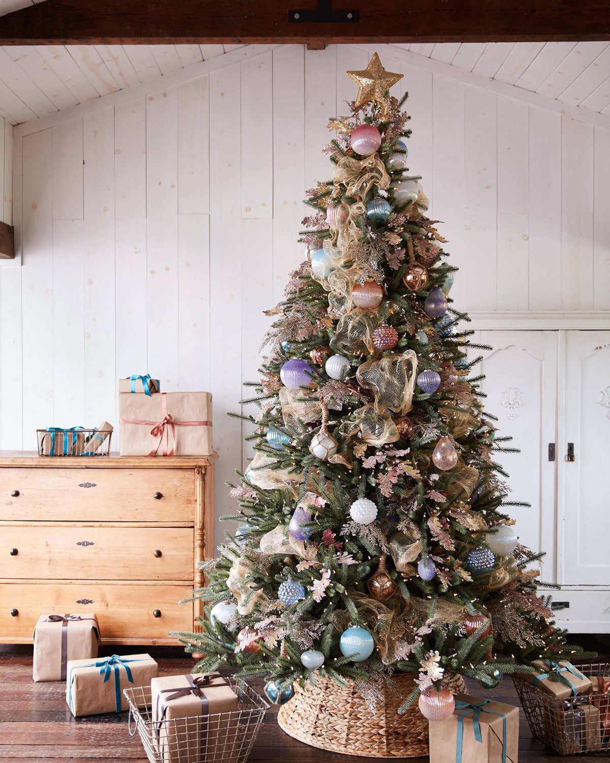 7 magnifiques compositions pour décorer son sapin de Noël
