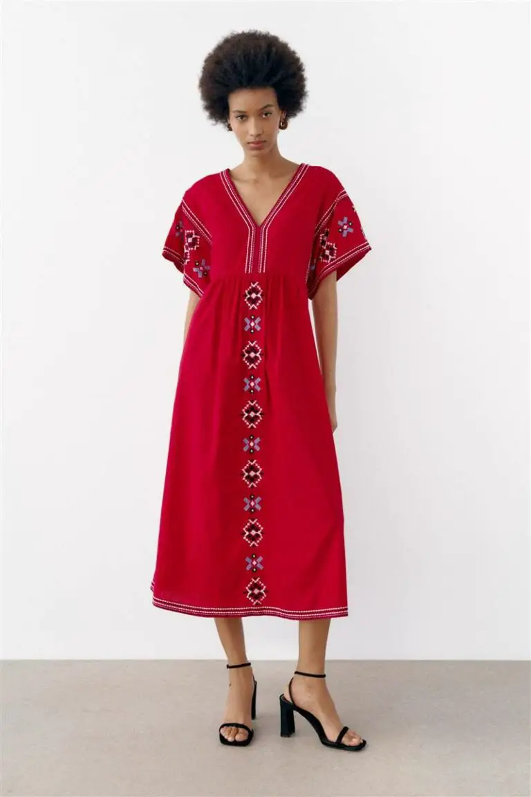 Tunique Brodée Zara Avec Cravate Et Glands - Taille S - Neuf Sans Étiquettes