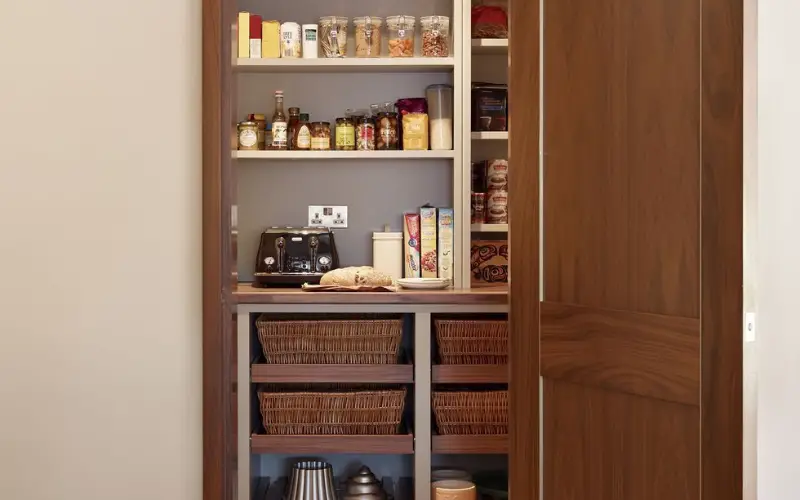 12 Idées Pour Créer Un Garde-Manger/Cellier Dans Un Petit Espace