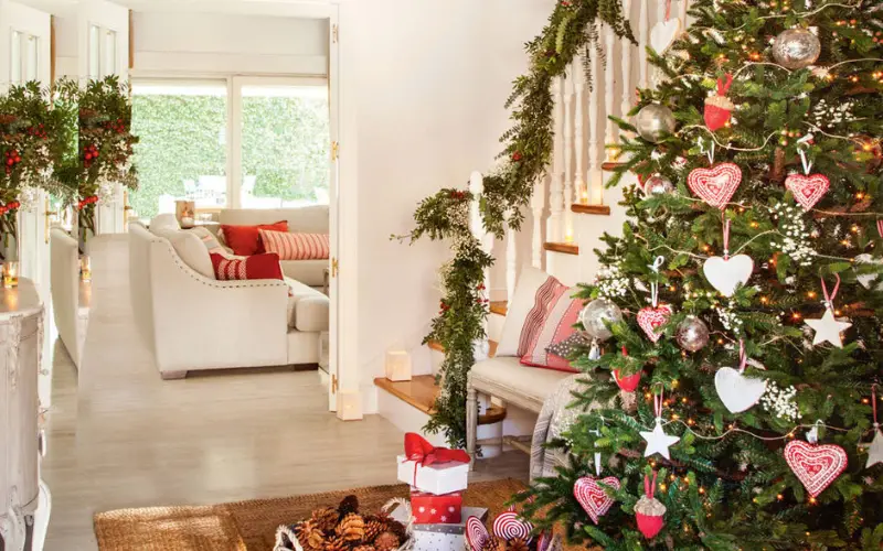 11 Endroits Pour Mettre Son Sapin de Noël A La Maison