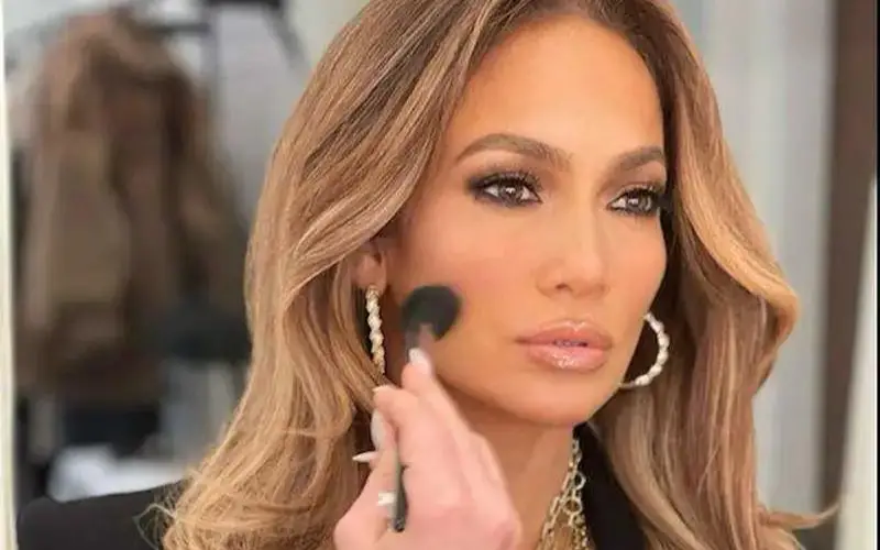 10 Coupes de cheveux Papillons Pour Visages Ronds