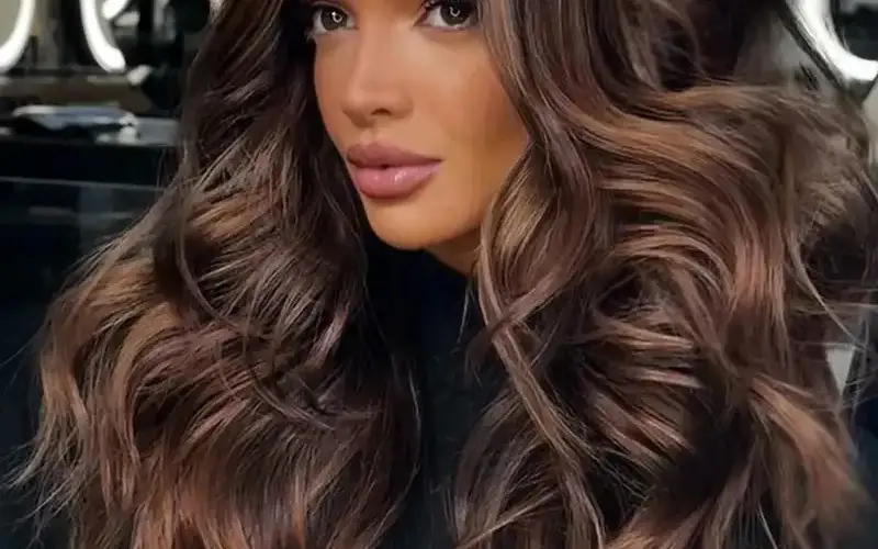 8 Colorations Brunes Tendance En 2025 Pour Les Cheveux Foncés