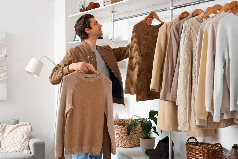 Vêtements trop petits ou trop serrés : tri dressing pour retrouver une garde-robe qui vous va