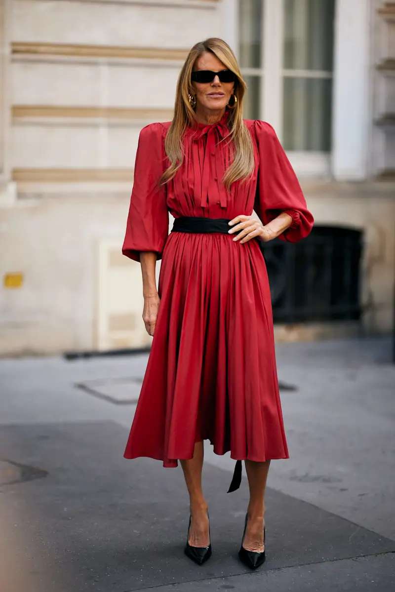 Robe à manches bouffantes élégante pour soirées d’été après 60 ans