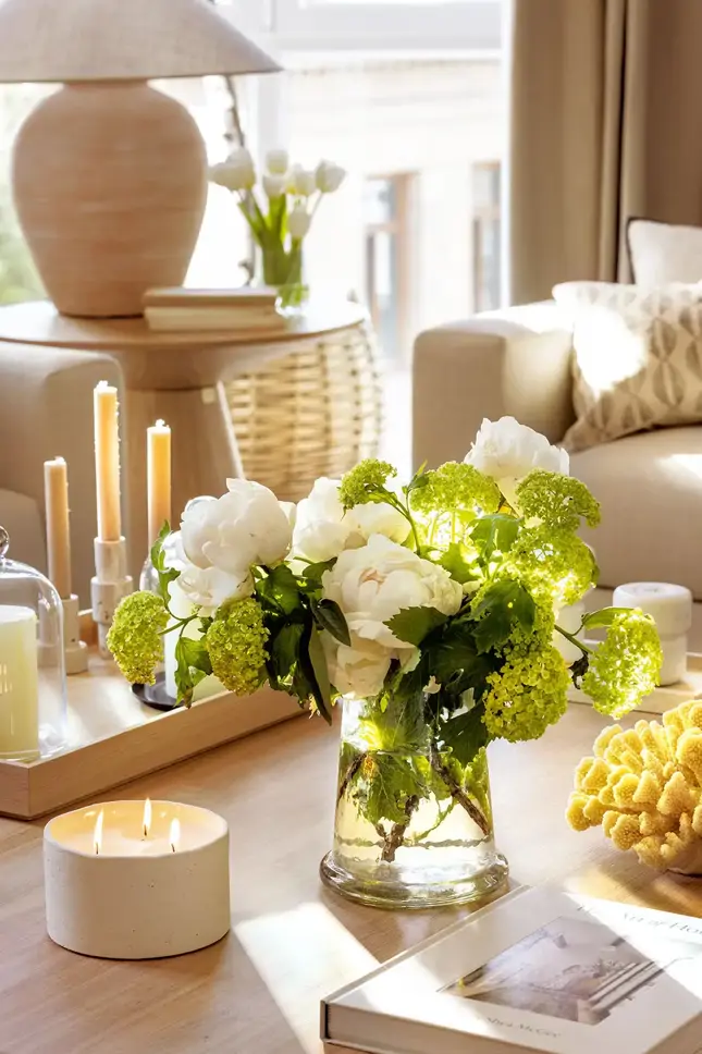 1. Miser sur de nouveaux parfums pour transformer l’atmosphère du salon