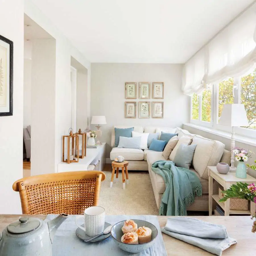 "Textiles d’hiver pour salon élégant et confortable"